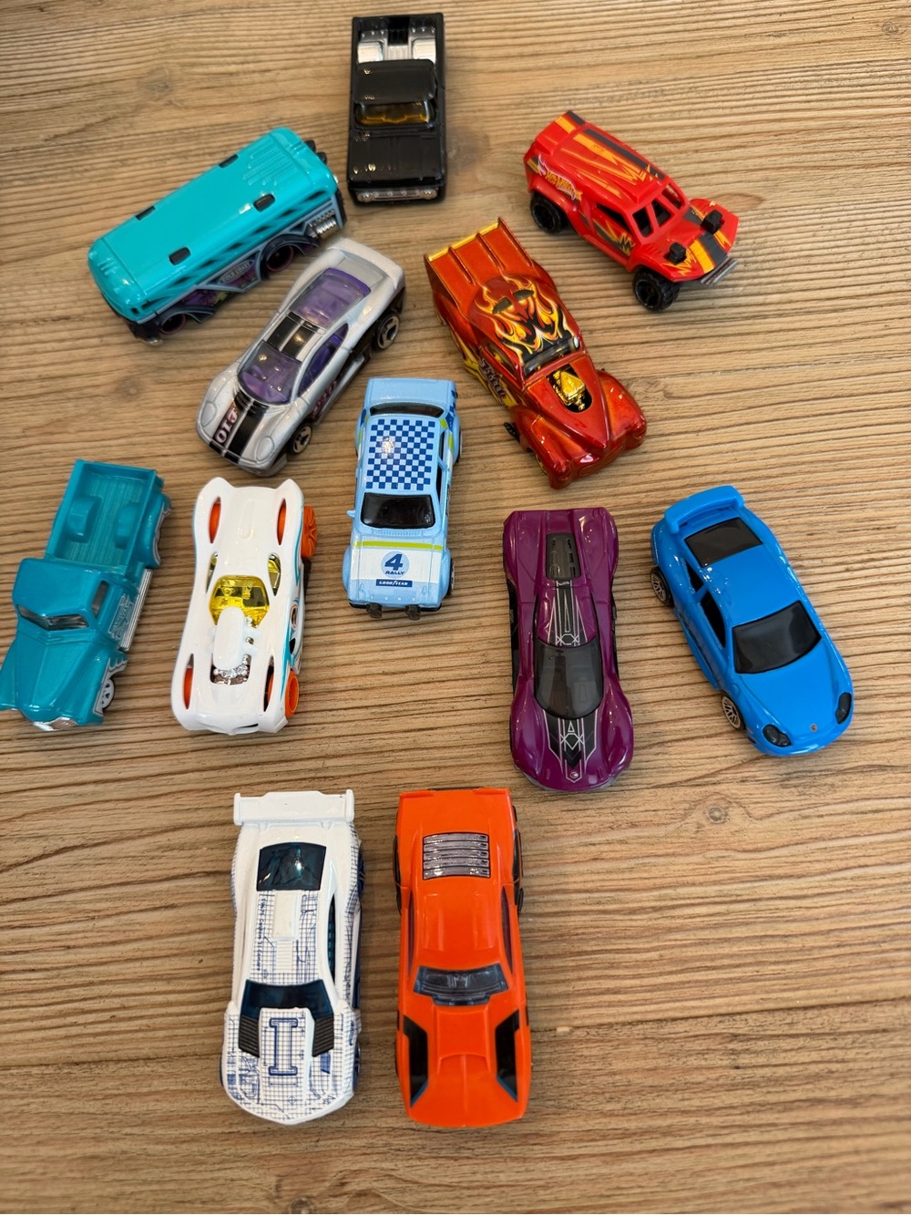 Hot Wheels Car Bundle Lot of 12 1:64
